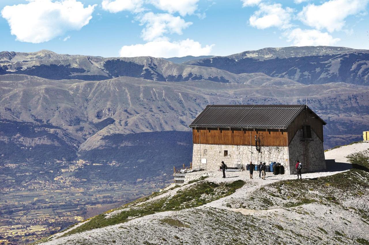 Complesso Turistico Aurora - Appartamenti Poggio Picenze Εξωτερικό φωτογραφία