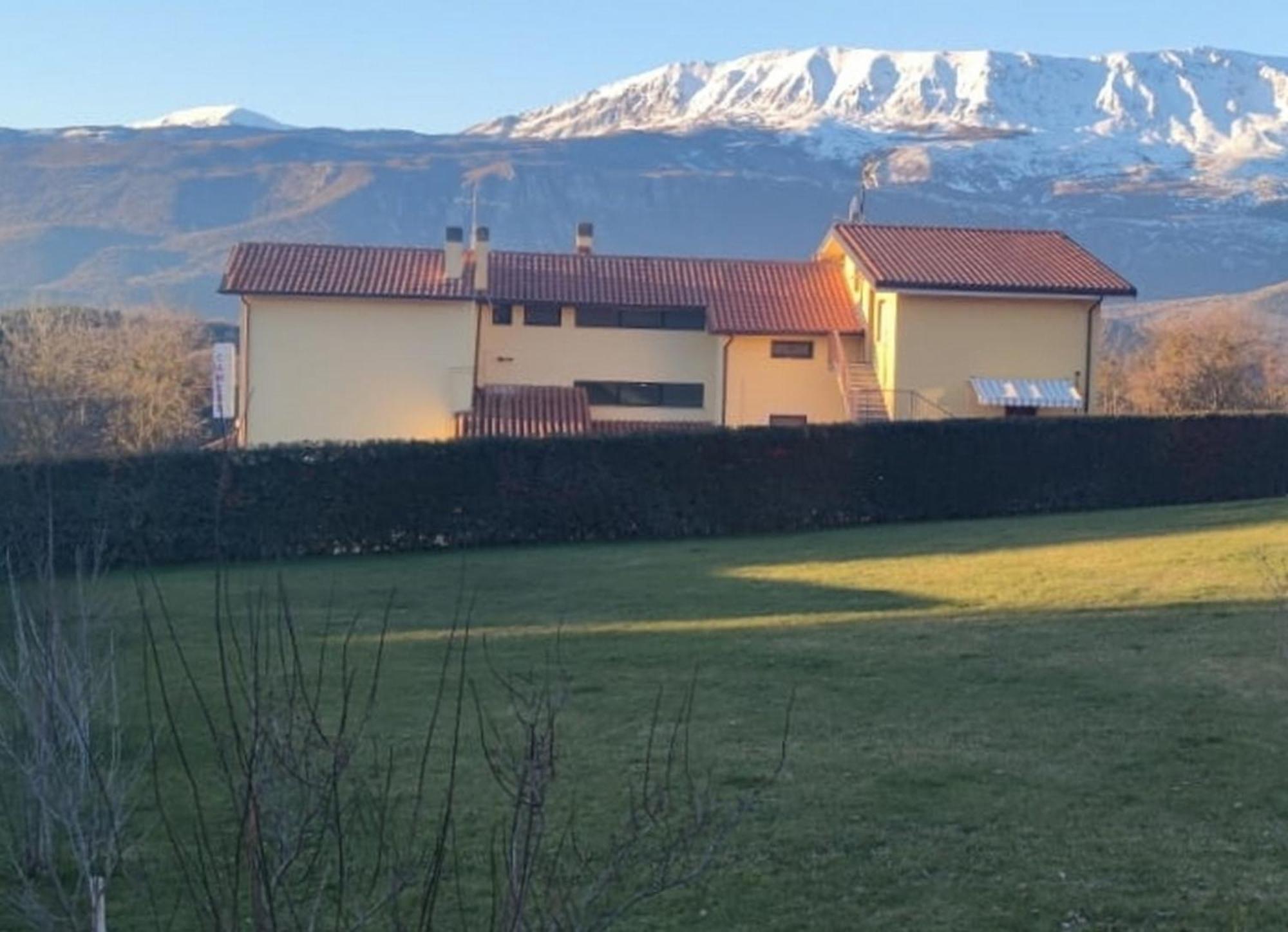 Complesso Turistico Aurora - Appartamenti Poggio Picenze Εξωτερικό φωτογραφία