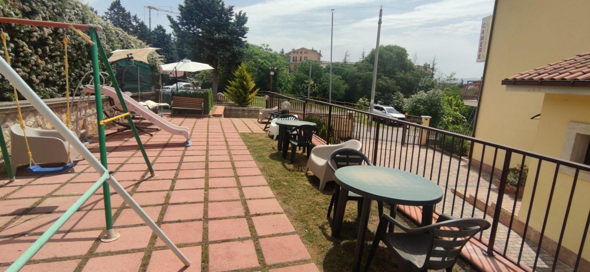Complesso Turistico Aurora - Appartamenti Poggio Picenze Εξωτερικό φωτογραφία