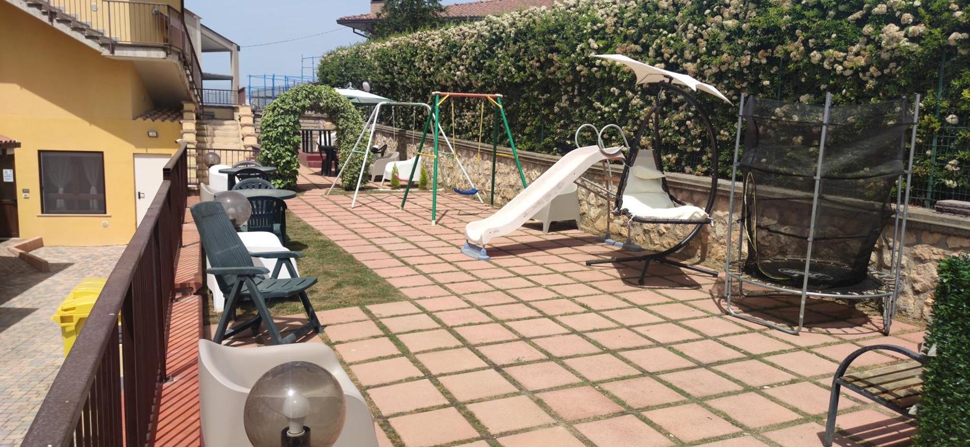 Complesso Turistico Aurora - Appartamenti Poggio Picenze Εξωτερικό φωτογραφία